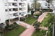 Carihuela Park Palace Apartment Torremolinos Exterior photo